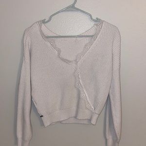 Hollister women’s white sweater